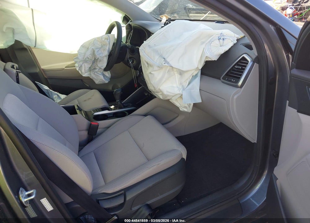 2017 HYUNDAI TUCSON SE VIN: KM8J33A49HU519949