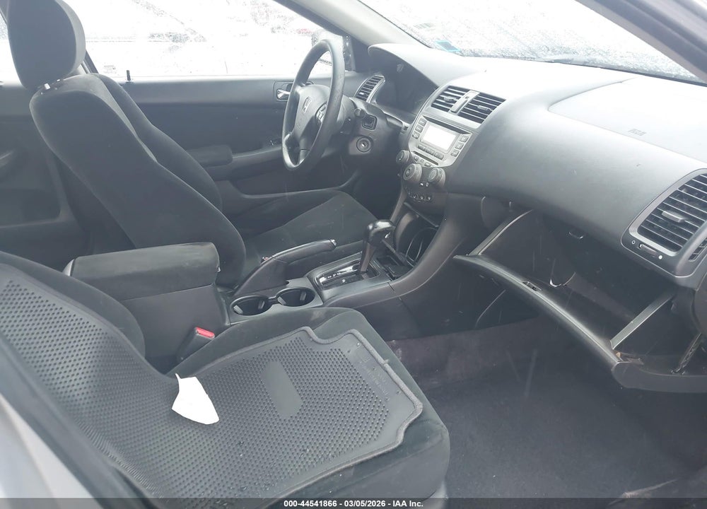 2007 HONDA ACCORD 2.4 LX VIN: 1HGCM564X7A175032