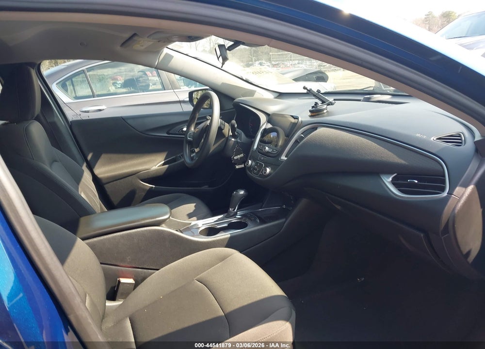 2019 CHEVROLET MALIBU 1FL VIN: 1G1ZC5ST9KF133576