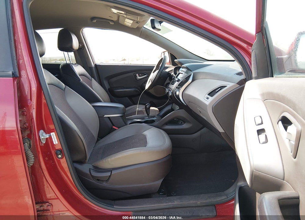2012 HYUNDAI TUCSON GLS VIN: KM8JU3AC3CU392984