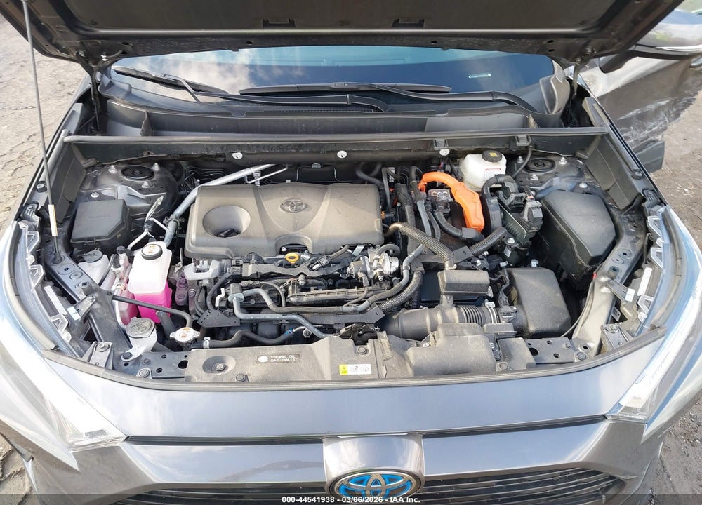 2024 TOYOTA RAV4 HYBRID XLE VIN: 2T3RWRFV7RW247652