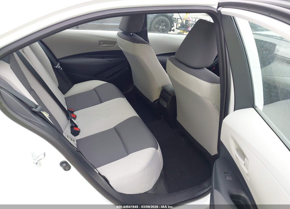 2026 TOYOTA COROLLA LE VIN: 5YFB4MDE6TP408877