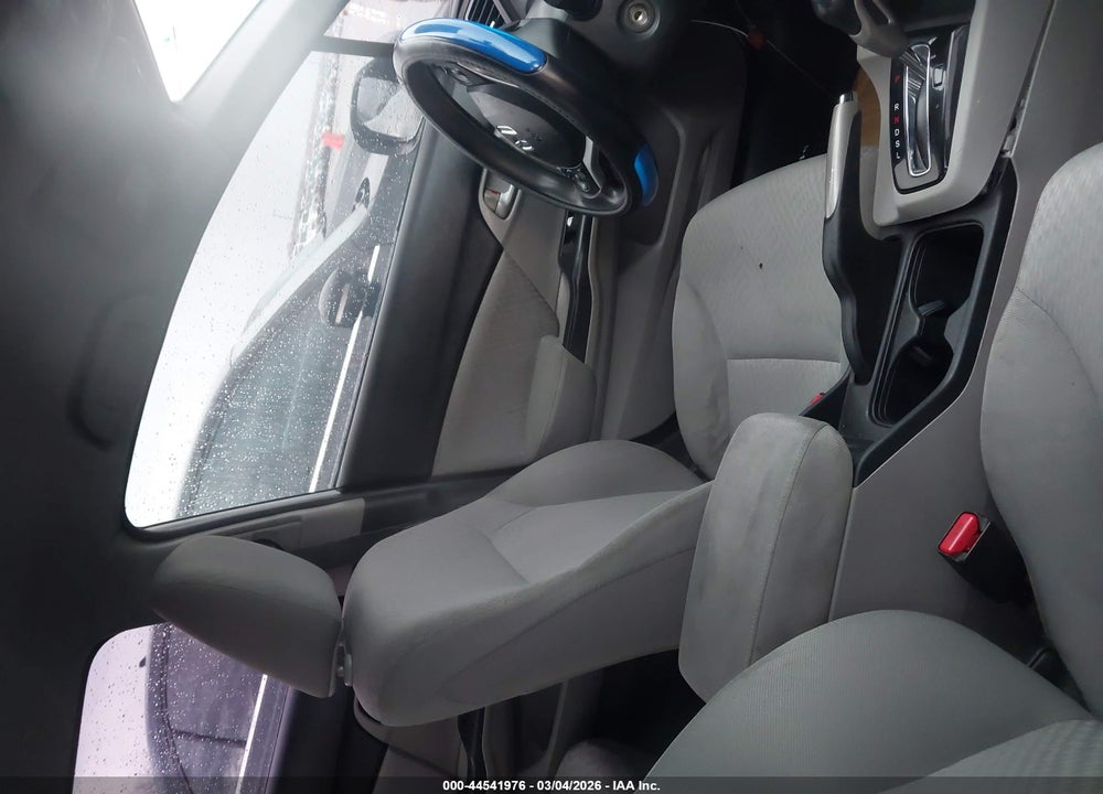 2014 HONDA CIVIC LX VIN: 2HGFB2F58EH525511
