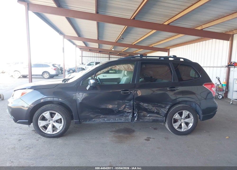 2016 SUBARU FORESTER 2.5I PREMIUM VIN: JF2SJADC9GH553520