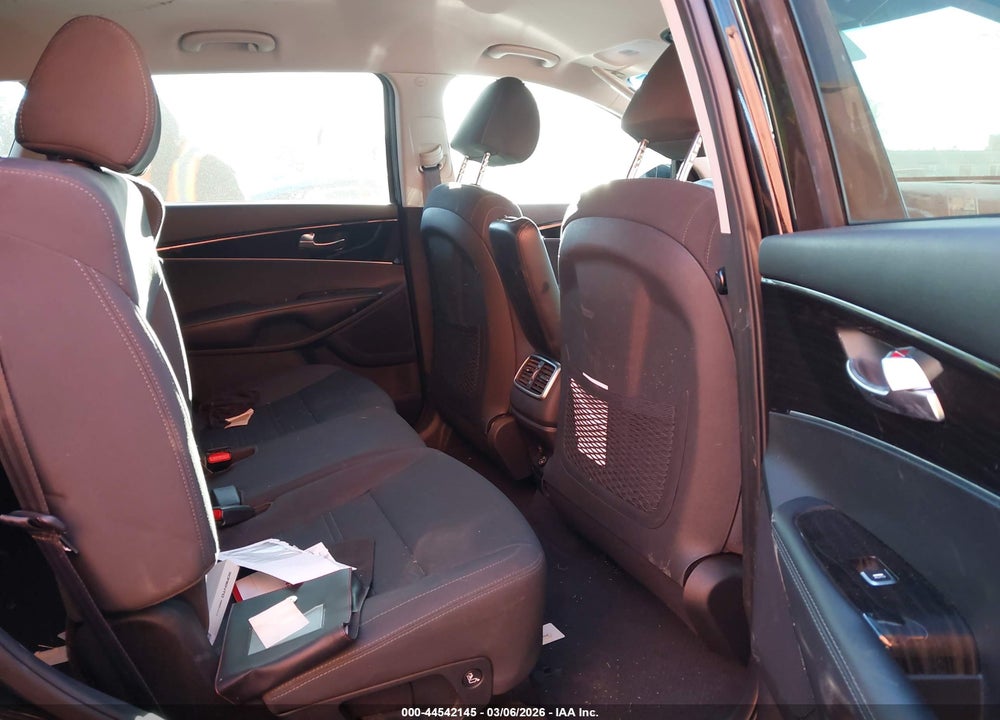 2020 KIA SORENTO 2.4L LX VIN: 5XYPG4A34LG697066