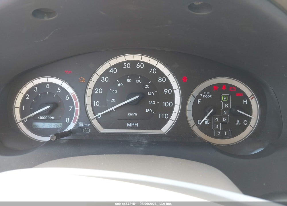 2004 TOYOTA SIENNA LE VIN: 5TDZA23C84S150995