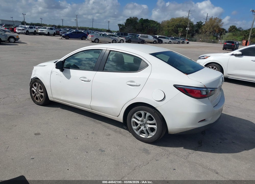 2018 TOYOTA YARIS IA VIN: 3MYDLBYV3JY305179