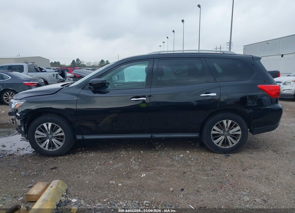 2017 NISSAN PATHFINDER SV VIN: 5N1DR2MN6HC665824