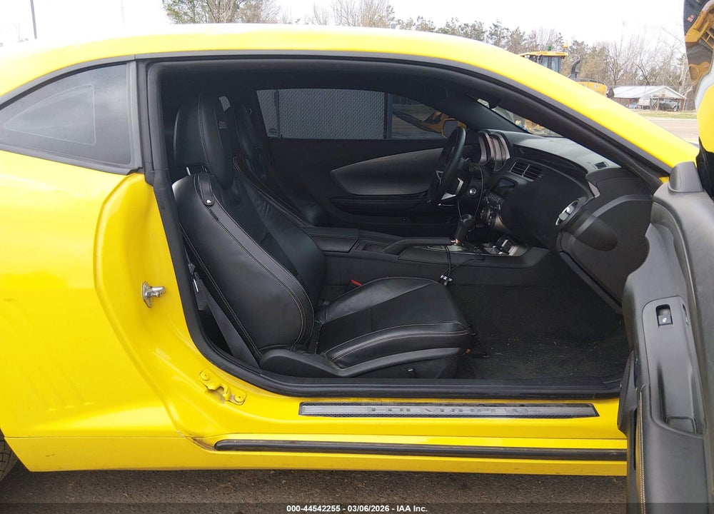 2011 CHEVROLET CAMARO 2SS VIN: 2G1FK1EJ5B9121250