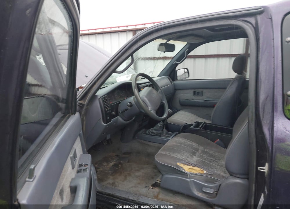 1999 TOYOTA TACOMA VIN: 4TAWN72N4XZ490120