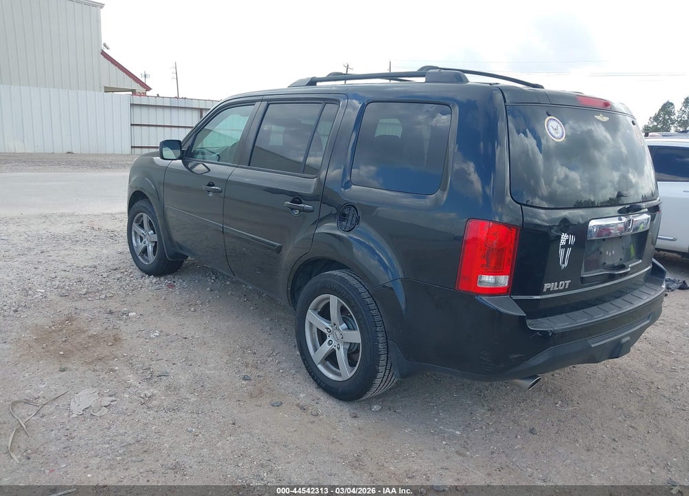 2014 HONDA PILOT EX-L VIN: 5FNYF3H57EB015395