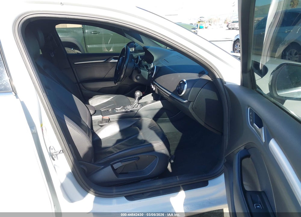 2015 AUDI A3 1.8T PREMIUM VIN: WAUACGFF4F1016783