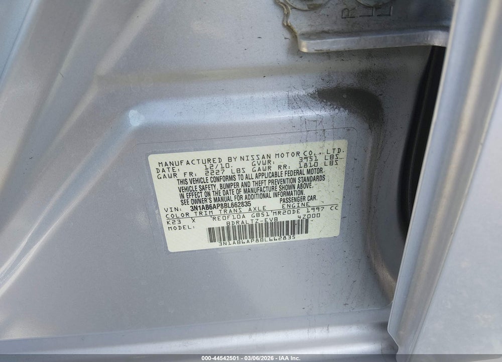 2011 NISSAN SENTRA 2.0SR VIN: 3N1AB6AP8BL662835