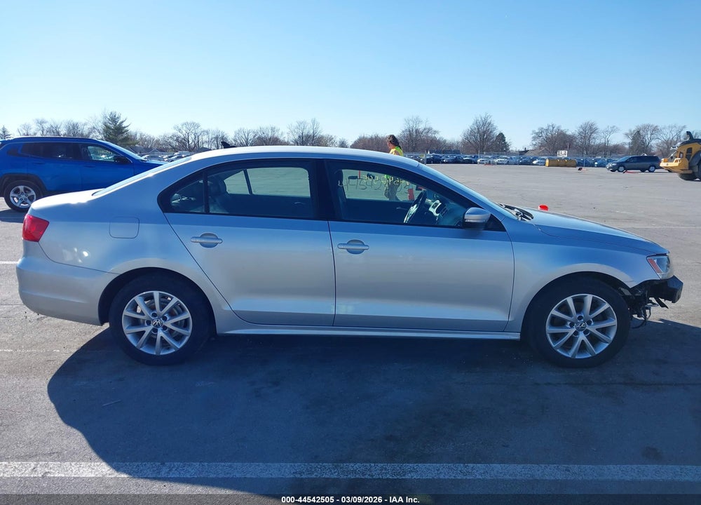 2011 VOLKSWAGEN JETTA 2.5L SE VIN: 3VWDX7AJ0BM345992