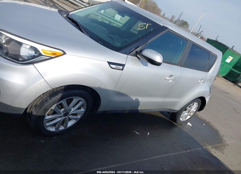 2018 KIA SOUL + VIN: KNDJP3A55J7598574
