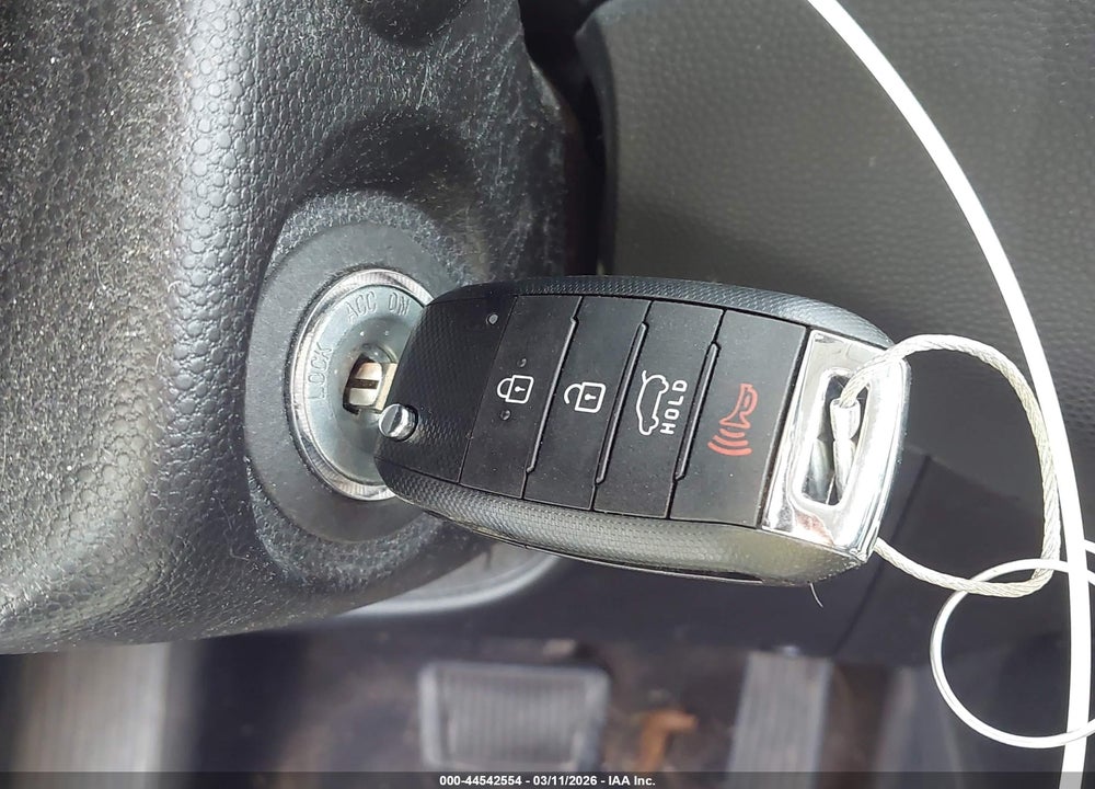 2018 KIA SOUL + VIN: KNDJP3A55J7598574
