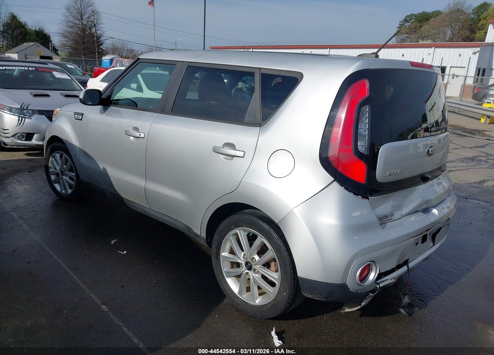 2018 KIA SOUL + VIN: KNDJP3A55J7598574