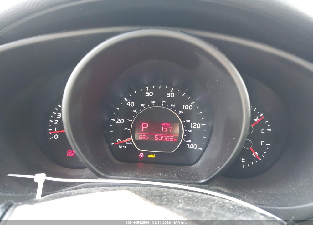2018 KIA SOUL + VIN: KNDJP3A55J7598574