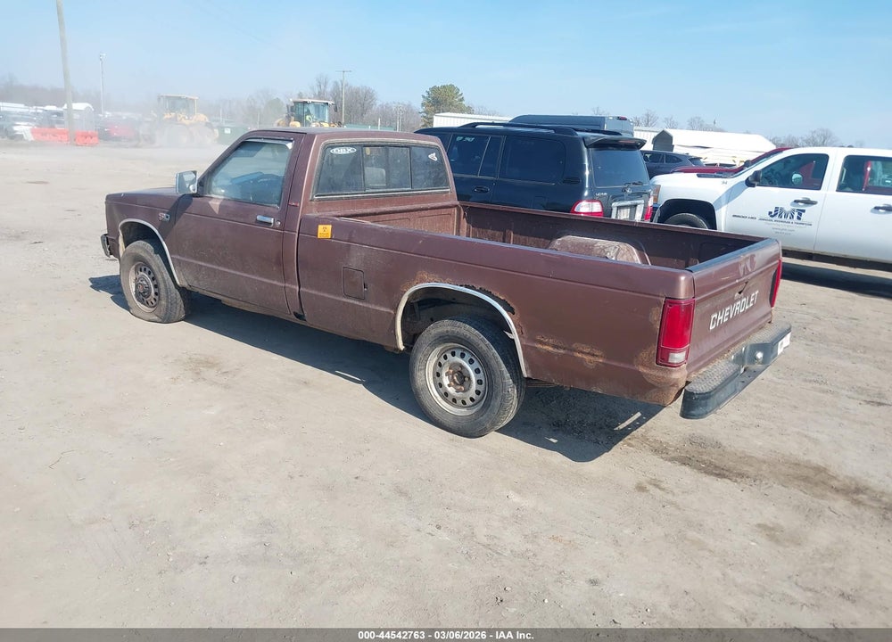 1988 CHEVROLET S TRUCK S10 VIN: 1GCCT14RXJ2147516