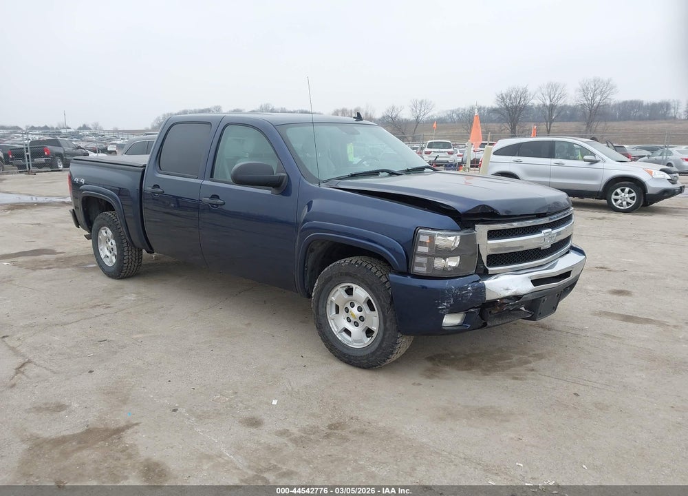 2011 CHEVROLET SILVERADO 1500 LT VIN: 1GCPKSE32BF213765