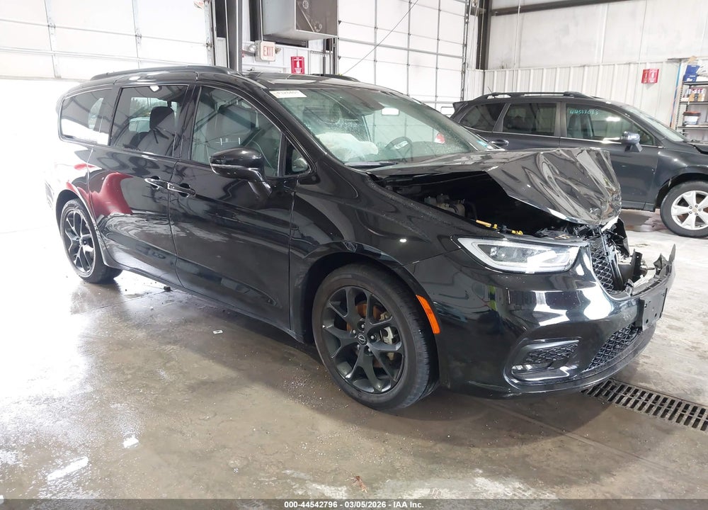 2025 CHRYSLER PACIFICA LIMITED VIN: 2C4RC1GG2SR553409