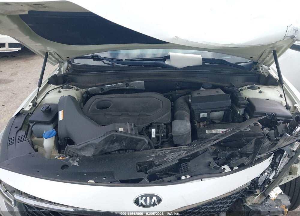2018 KIA OPTIMA LX VIN: KNAGT4L39J5205806