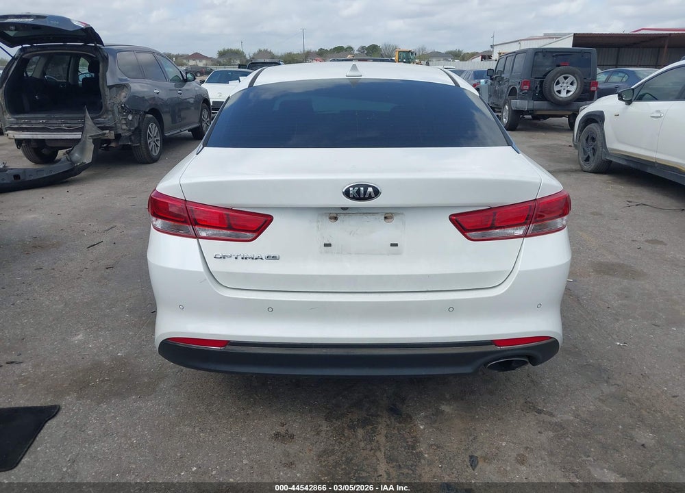 2018 KIA OPTIMA LX VIN: KNAGT4L39J5205806