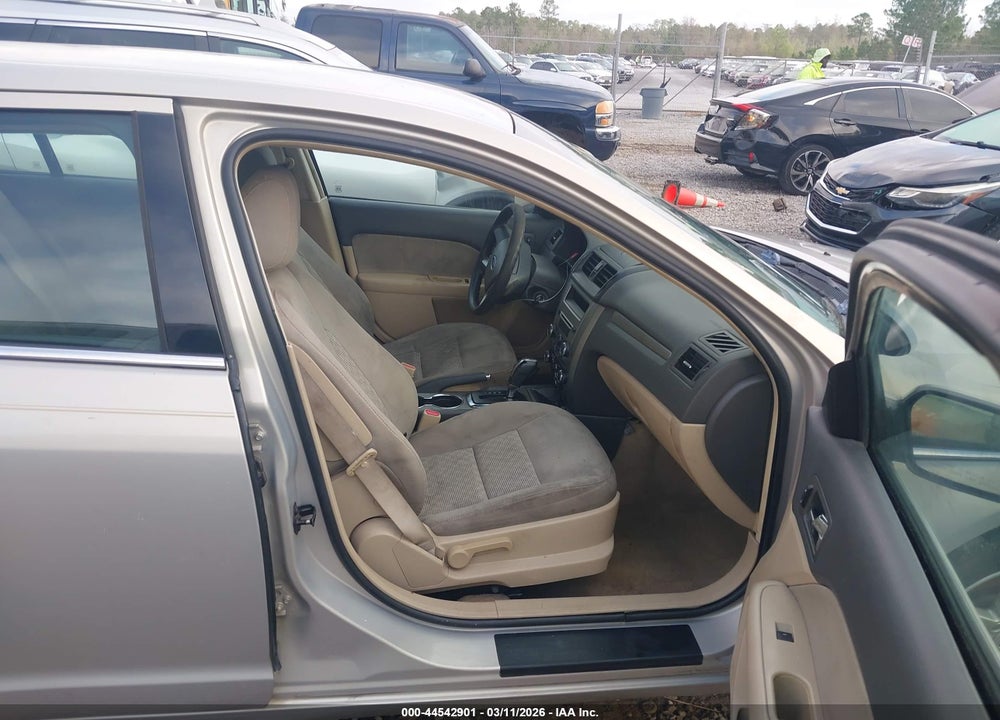 2010 FORD FUSION SE VIN: 3FAHP0HA1AR156745