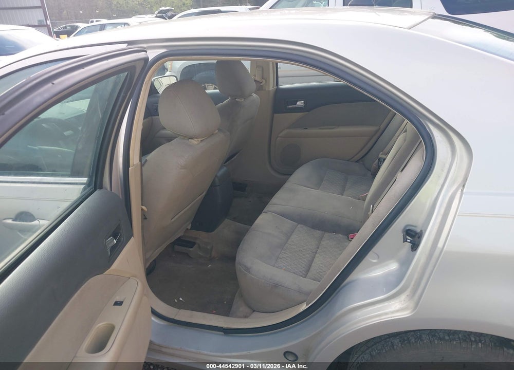 2010 FORD FUSION SE VIN: 3FAHP0HA1AR156745