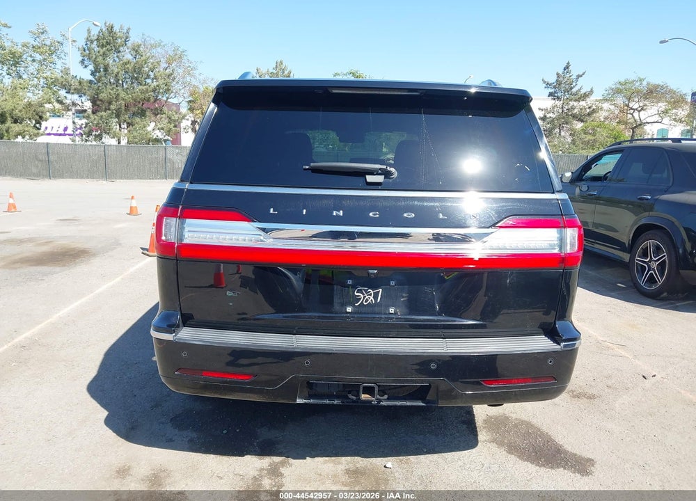 2018 LINCOLN NAVIGATOR RESERVE VIN: 5LMJJ2LT3JEL00521
