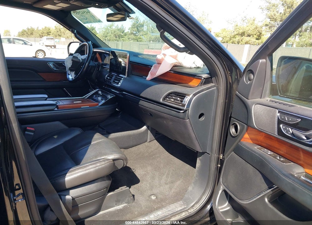 2018 LINCOLN NAVIGATOR RESERVE VIN: 5LMJJ2LT3JEL00521