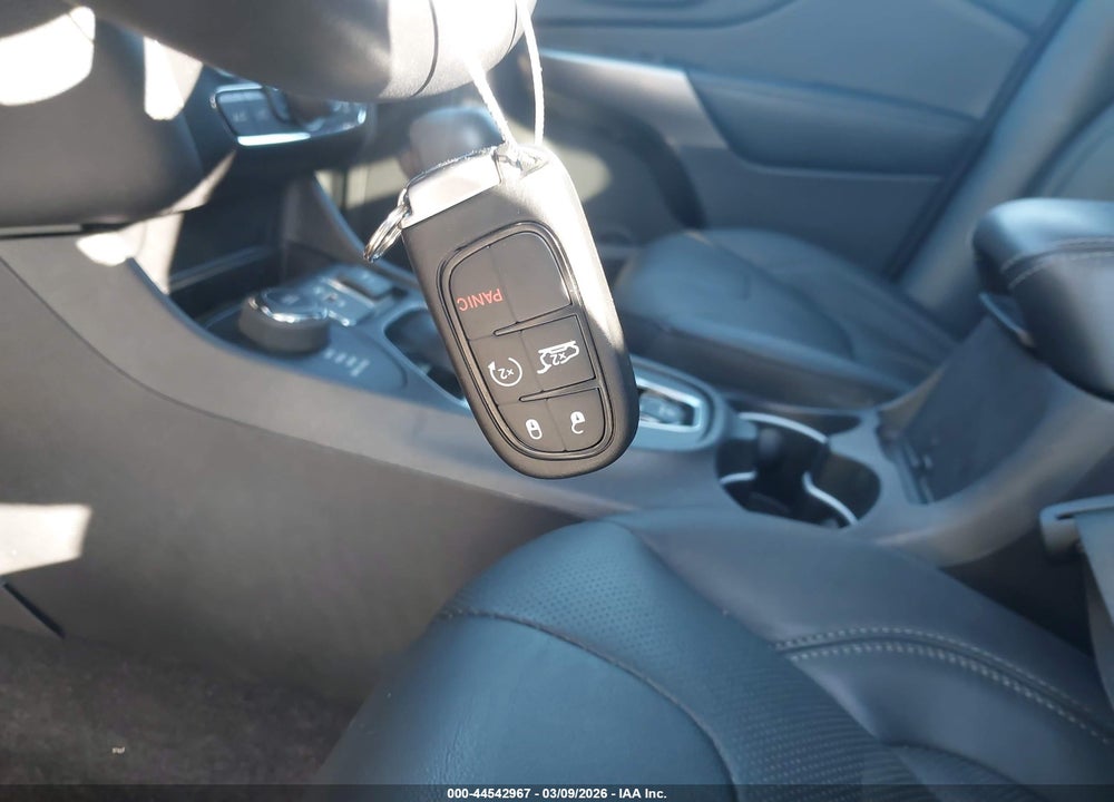 2019 JEEP CHEROKEE LIMITED 4X4 VIN: 1C4PJMDX4KD121457