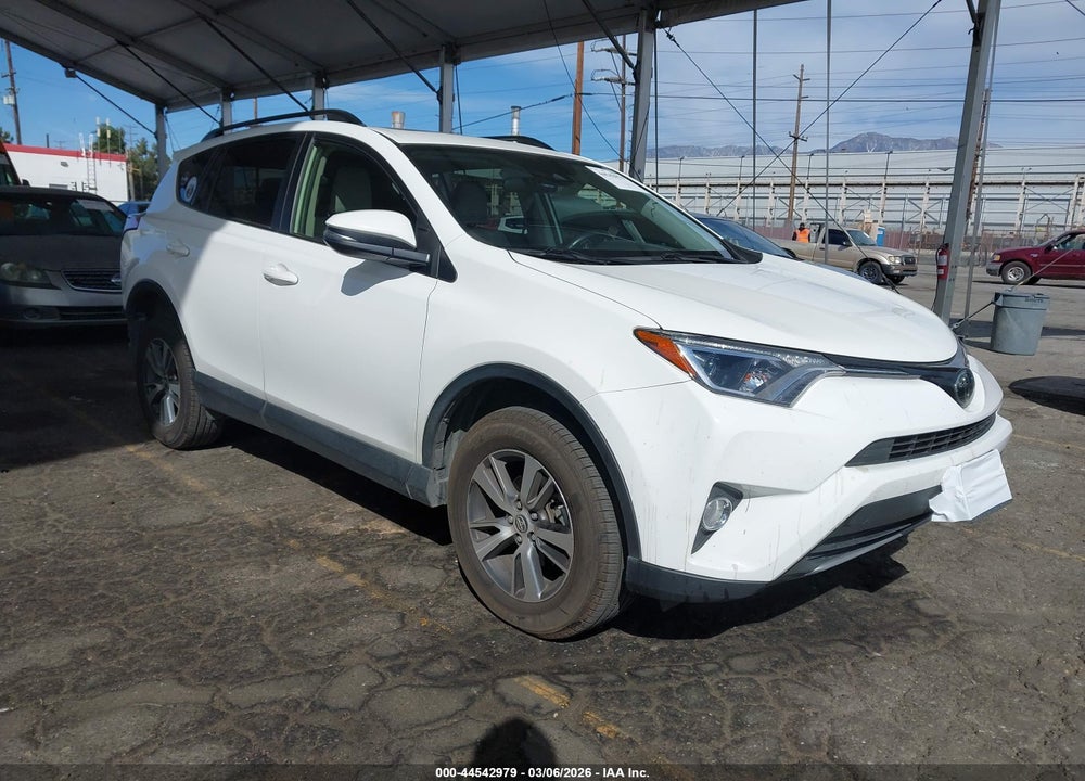 2018 TOYOTA RAV4 XLE VIN: JTMWFREV1JJ188671