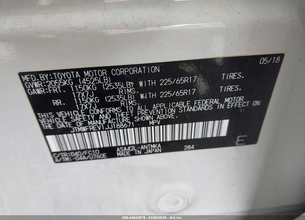 2018 TOYOTA RAV4 XLE VIN: JTMWFREV1JJ188671