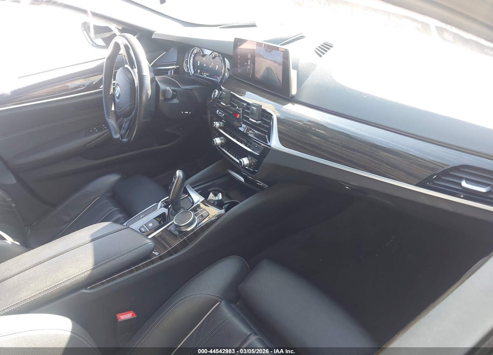 2019 BMW 540I VIN: WBAJE5C55KWW22648