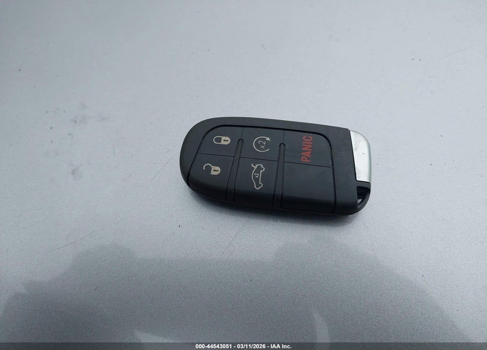 2014 CHRYSLER 300 VIN: 2C3CCARG8EH120338