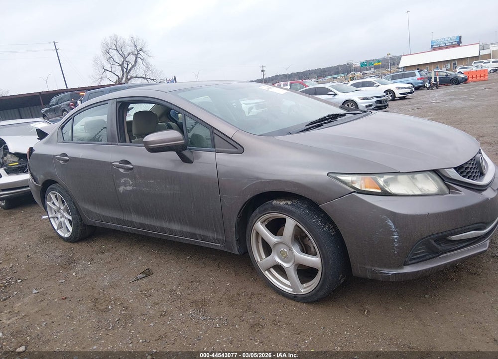 2015 HONDA CIVIC LX VIN: 19XFB2F5XFE084041