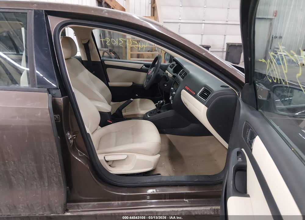 2011 VOLKSWAGEN JETTA 2.5L SE VIN: 3VWDX7AJ6BM021123