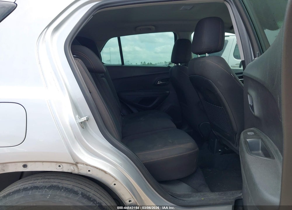 2020 CHEVROLET TRAX FWD LS VIN: 3GNCJKSB5LL129158