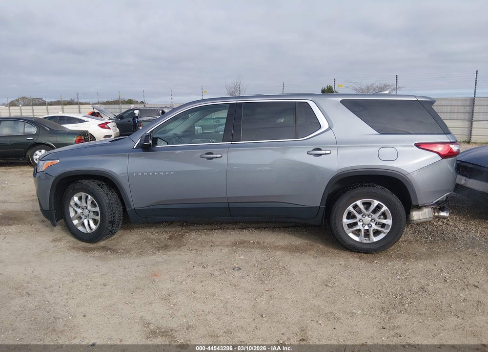 2020 CHEVROLET TRAVERSE FWD LS VIN: 1GNERFKW6LJ303130