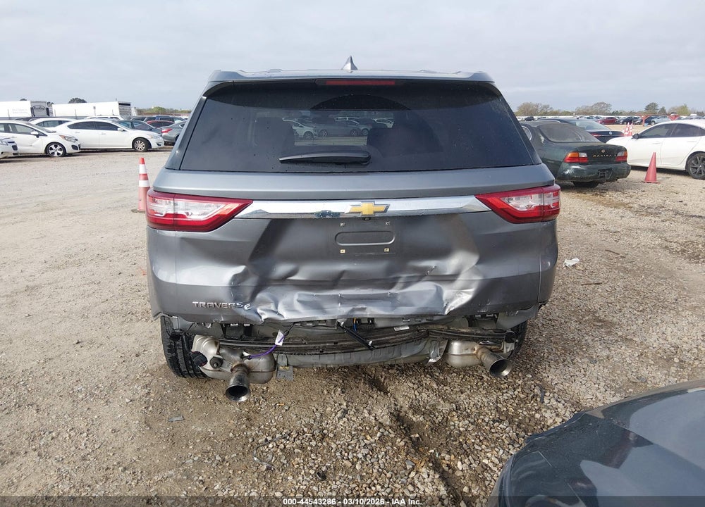 2020 CHEVROLET TRAVERSE FWD LS VIN: 1GNERFKW6LJ303130