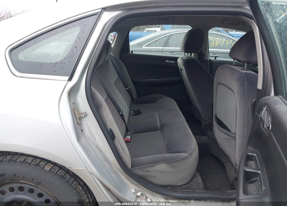2010 CHEVROLET IMPALA LS VIN: 2G1WA5EK4A1116394