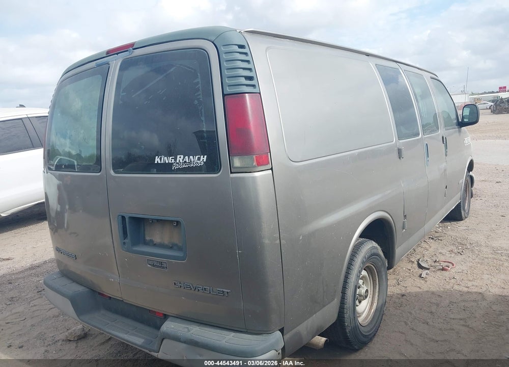 2002 CHEVROLET EXPRESS VIN: 1GCEG15W521162059