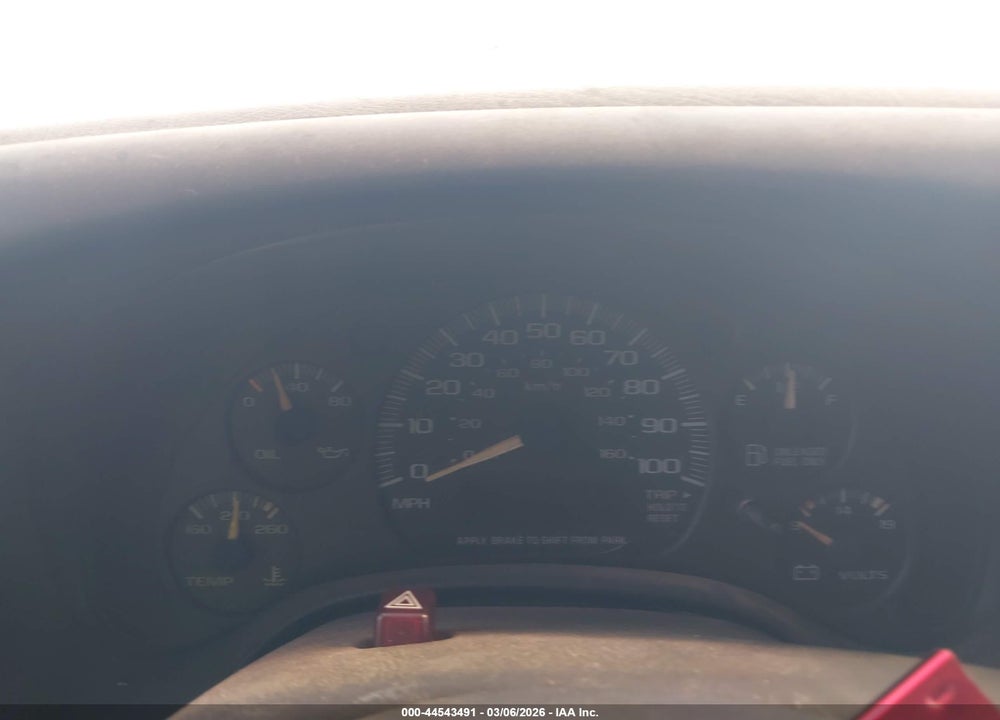 2002 CHEVROLET EXPRESS VIN: 1GCEG15W521162059