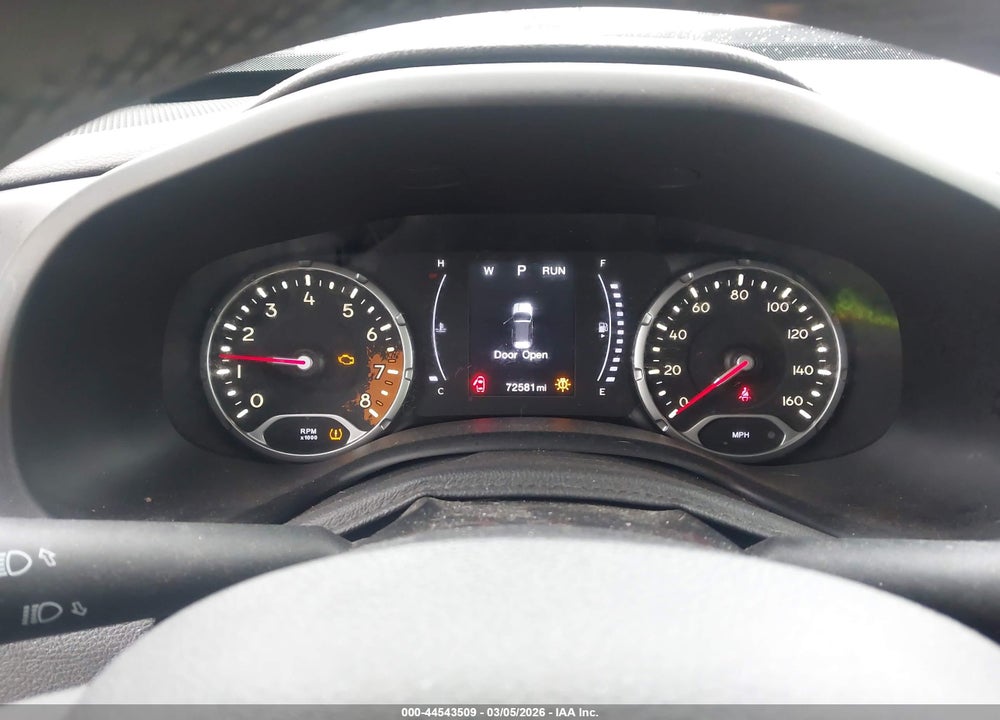2018 JEEP RENEGADE LATITUDE VIN: ZACCJBBBXJPH77608
