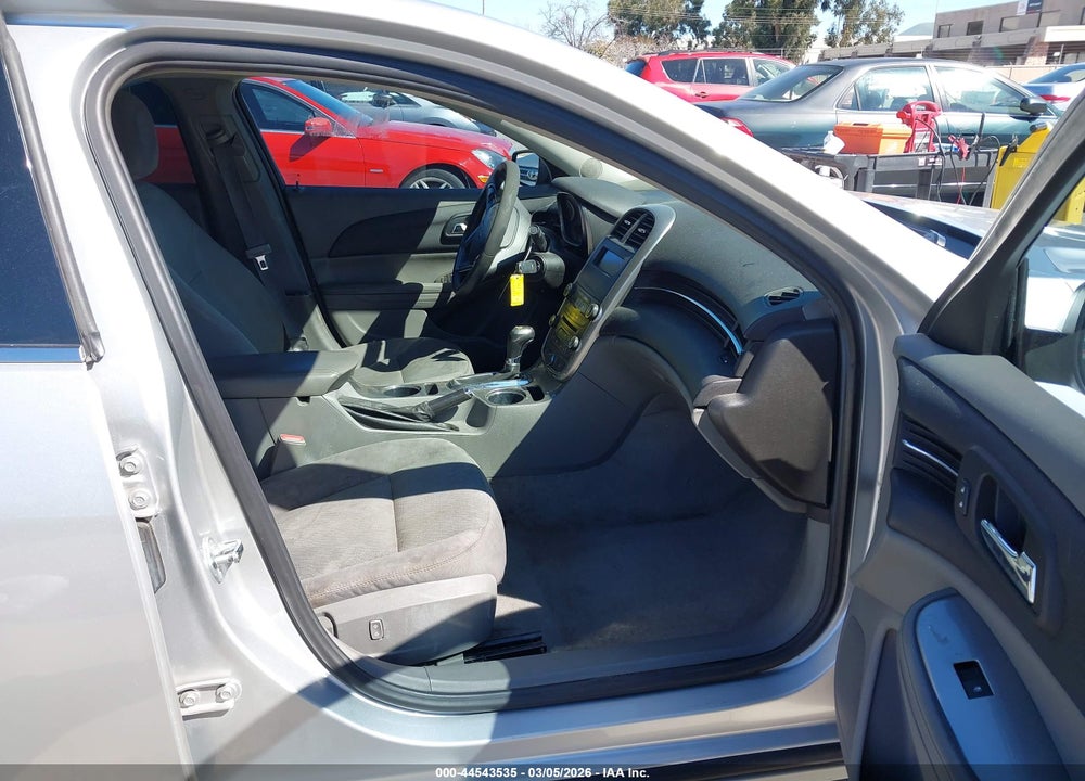 2015 CHEVROLET MALIBU LS VIN: 1G11B5SLXFF308293