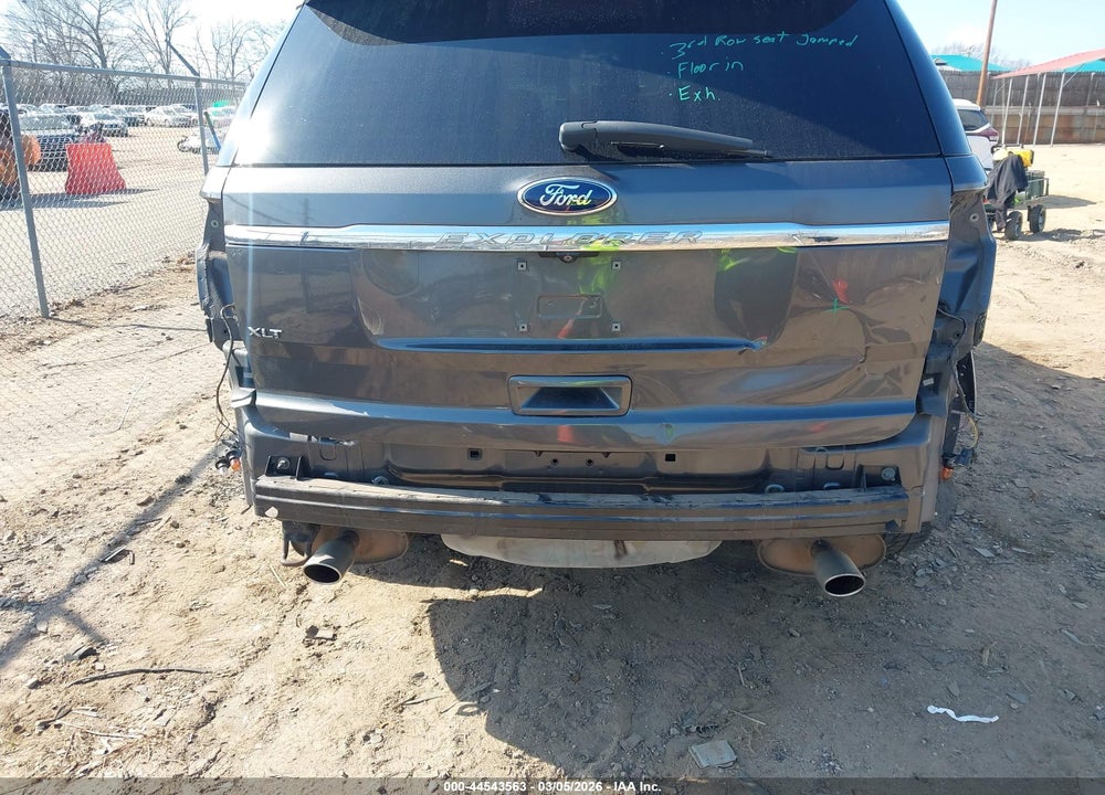 2015 FORD EXPLORER XLT VIN: 1FM5K8D81FGA68320