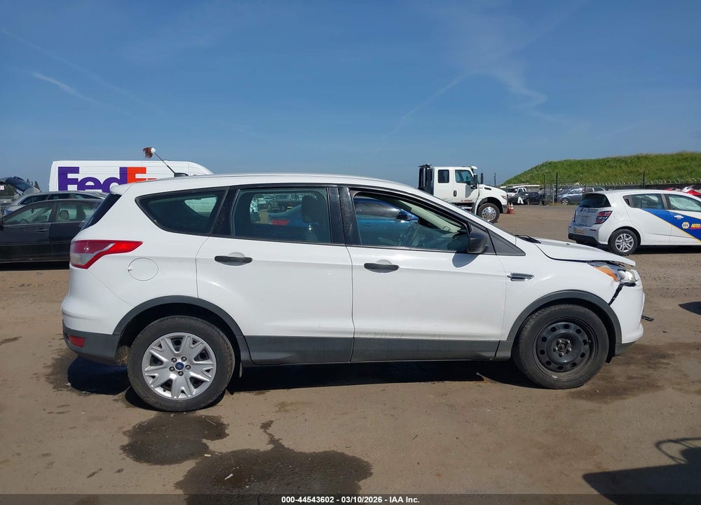2015 FORD ESCAPE S VIN: 1FMCU0F71FUA63143