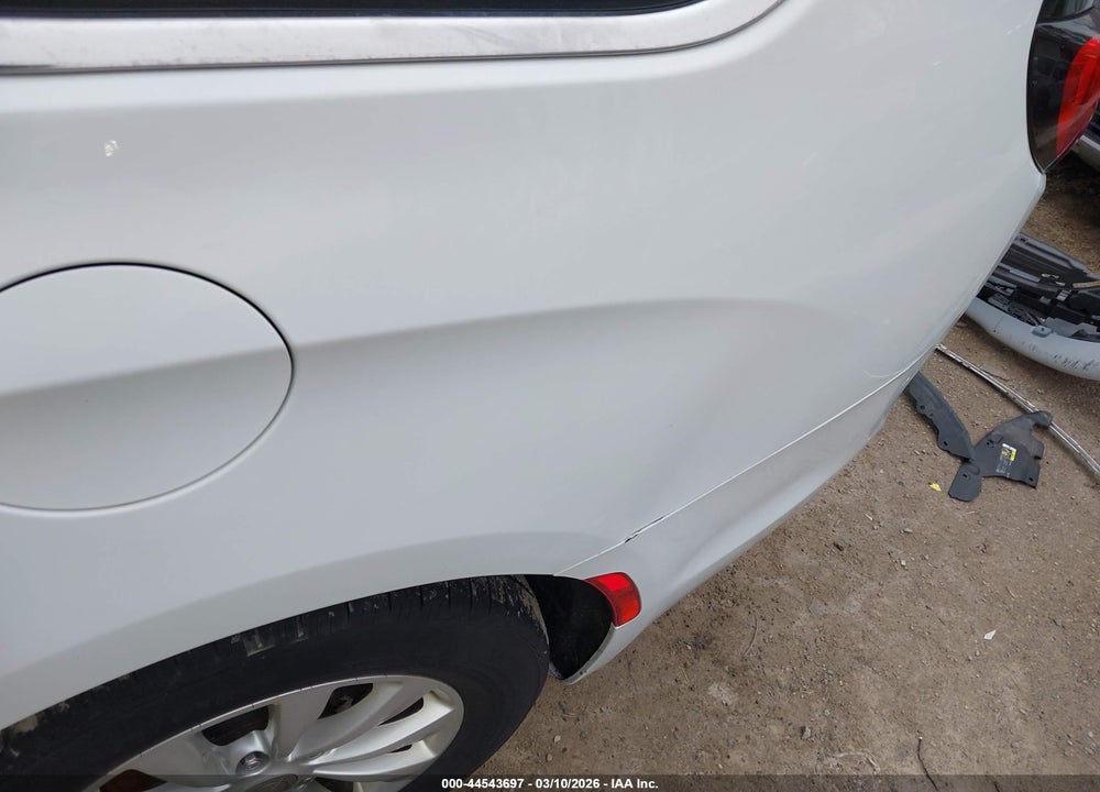 2018 CHRYSLER PACIFICA TOURING L VIN: 2C4RC1BG0JR149434