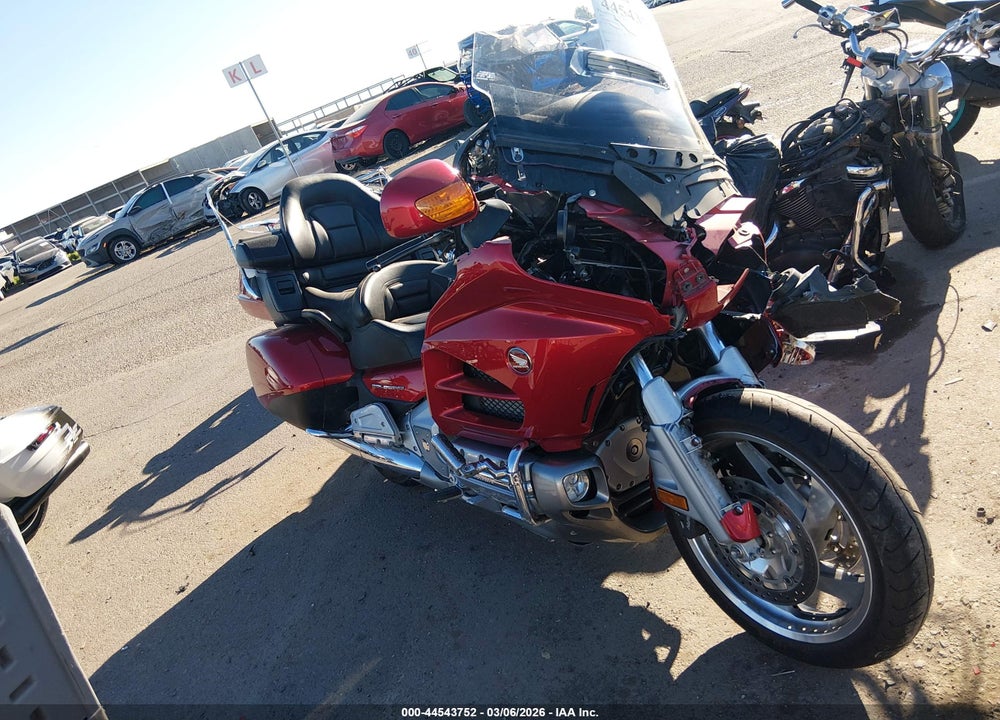 2017 HONDA GL1800 VIN: JH2SC68H4HK500120